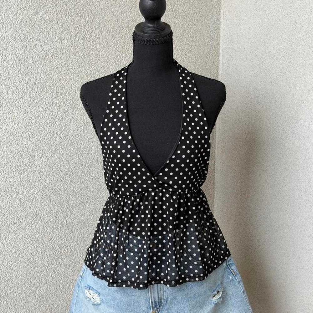 Just Polly black with white polka dot halter top
Size: M NWT